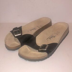 Tula (Licensed by Birkenstock) Madrid Black Buckle Sandal Slides